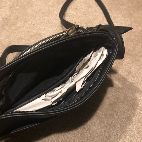 Black Crossbody - Picture 5 of 6